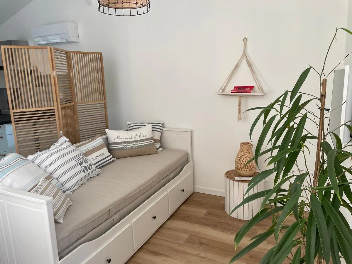 Villa Poetique Proche De Lyon Saint-Marcel-en-Dombes 0*,  France